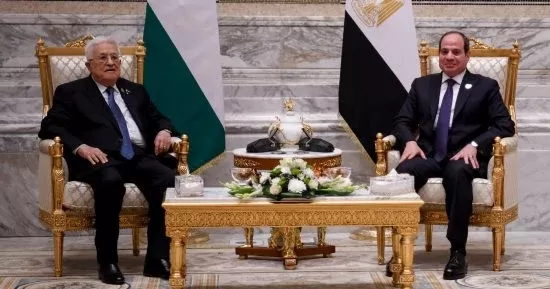 الرئيس السيسي يستقبل أبو مازن ويؤكد مركزية القضية الفلسطينية بالمنطقة
