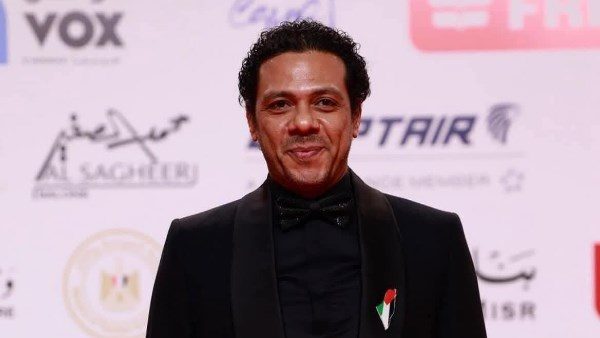 حمزة العيلي يجسد شخصية الدكتور مصطفى محمود ويؤكد: "تحدٍّ كبير وتركيزي الكامل مع الشخصية"