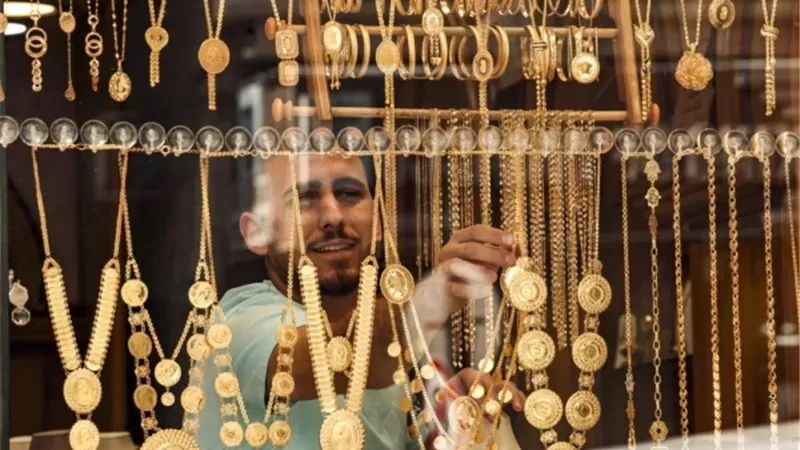 أسعار الذهب اليوم الأحد.. ا عيار 21 يسجل 6385 جنيهًا للجرام