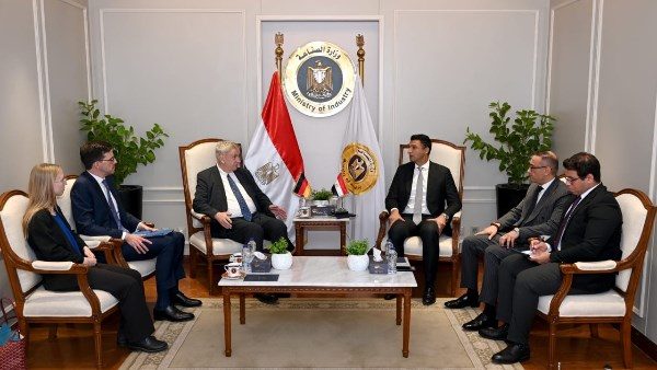 خلال اللقاء