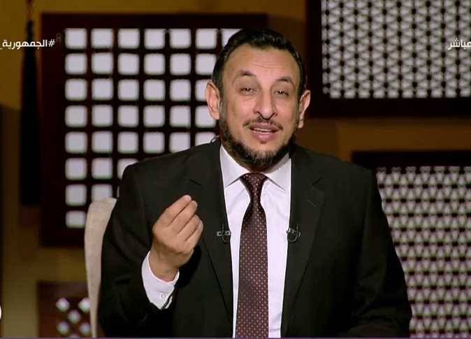 رمضان عبدالمعز: لا تلتفتوا للشائعات.. من يريد بناء الوطن عليه أن يعمل