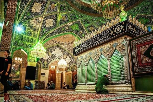 هل المديح عند مقامات الصالحين حلال أم حرام؟.. أمين الفتوى يجيب