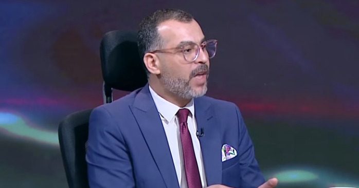 الدكتور أحمد سعيد، أستاذ القانون التجاري الدولي