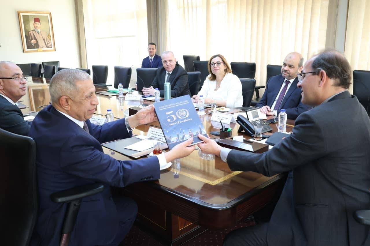 وزير المالية يبحث شراكة جديدة مع الأكاديمية العربية لتطوير الكوادر البشرية