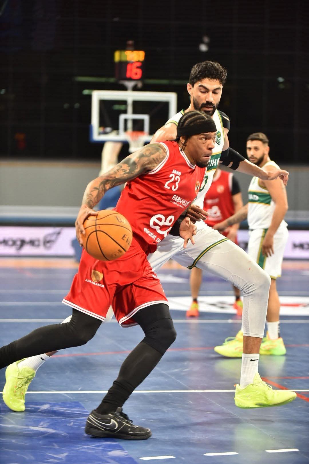 الأهلي يخطف لقب دوري السلة بفوز قاتل على الاتحاد 77-76