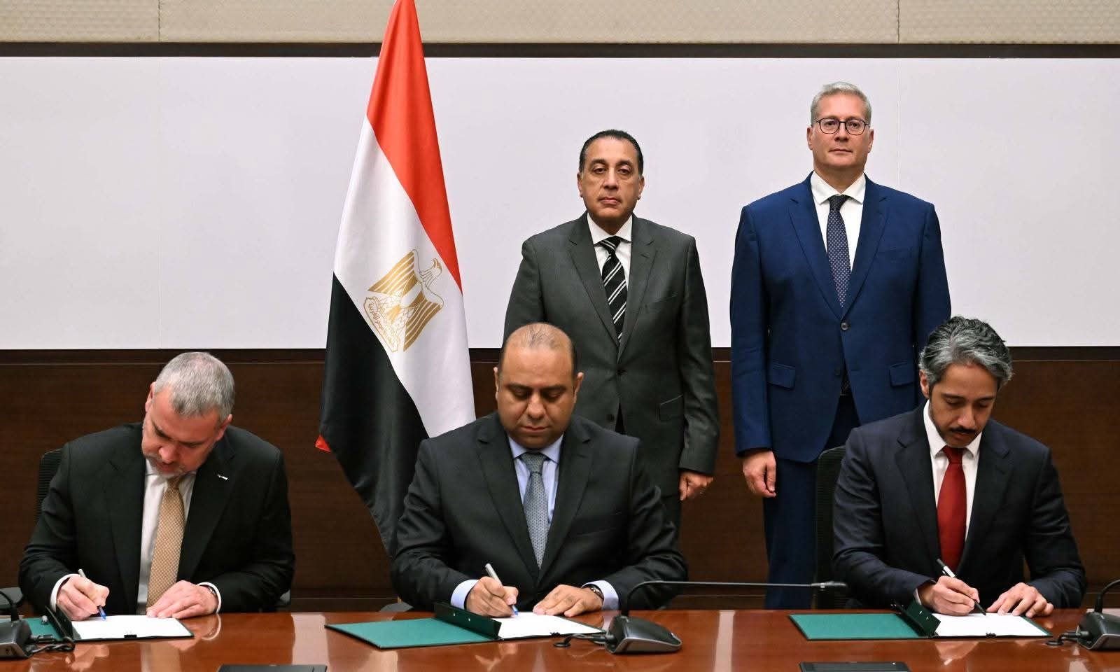 مدبولي يشهد توقيع مذكرة تفاهم لتعظيم الاستفادة من البنية التحتية للغاز
