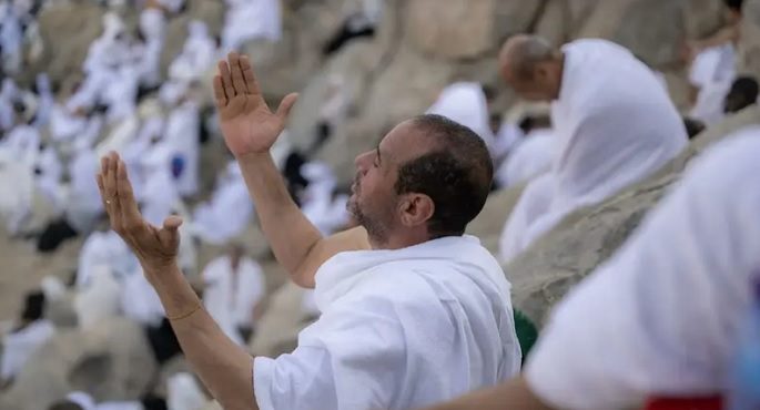 حجاج بيت الله الحرام
