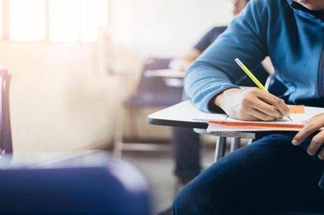 امتحانات الثانوية
