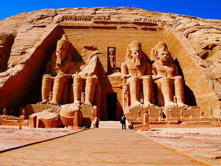 أثار