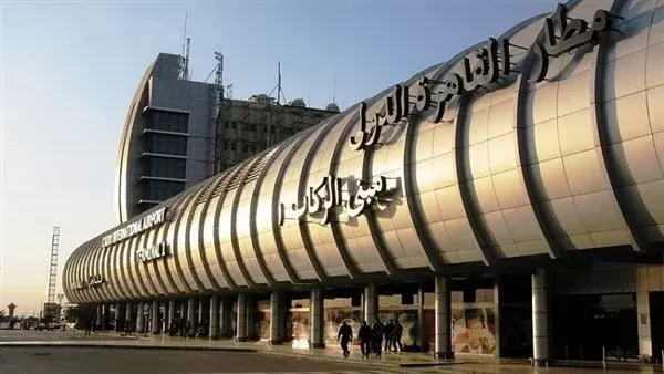 مطار القاهرة.. إحباط محاولة راكبة خليجية تهريب حشيش وكوكايين مخبأة داخل جسدها