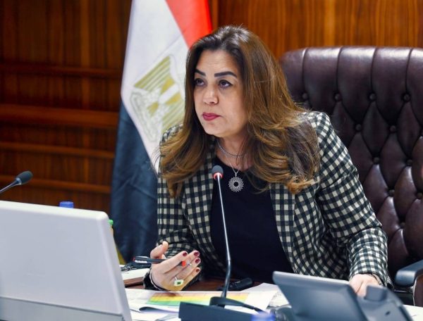 الدكتورة منال عوض