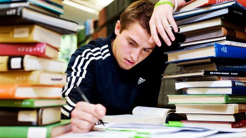 طلاب الثانوية
