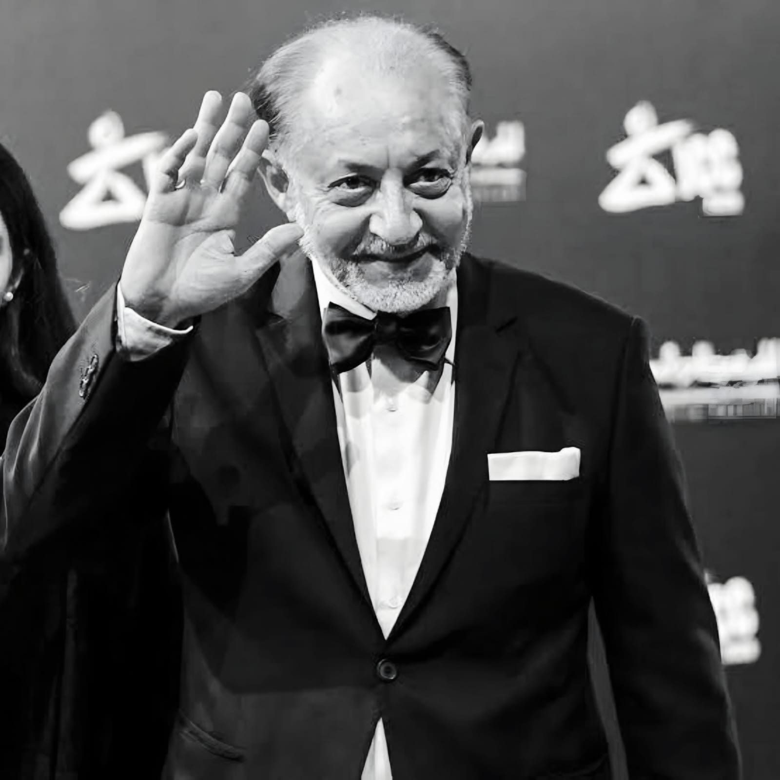 عبد العزيز مخيون