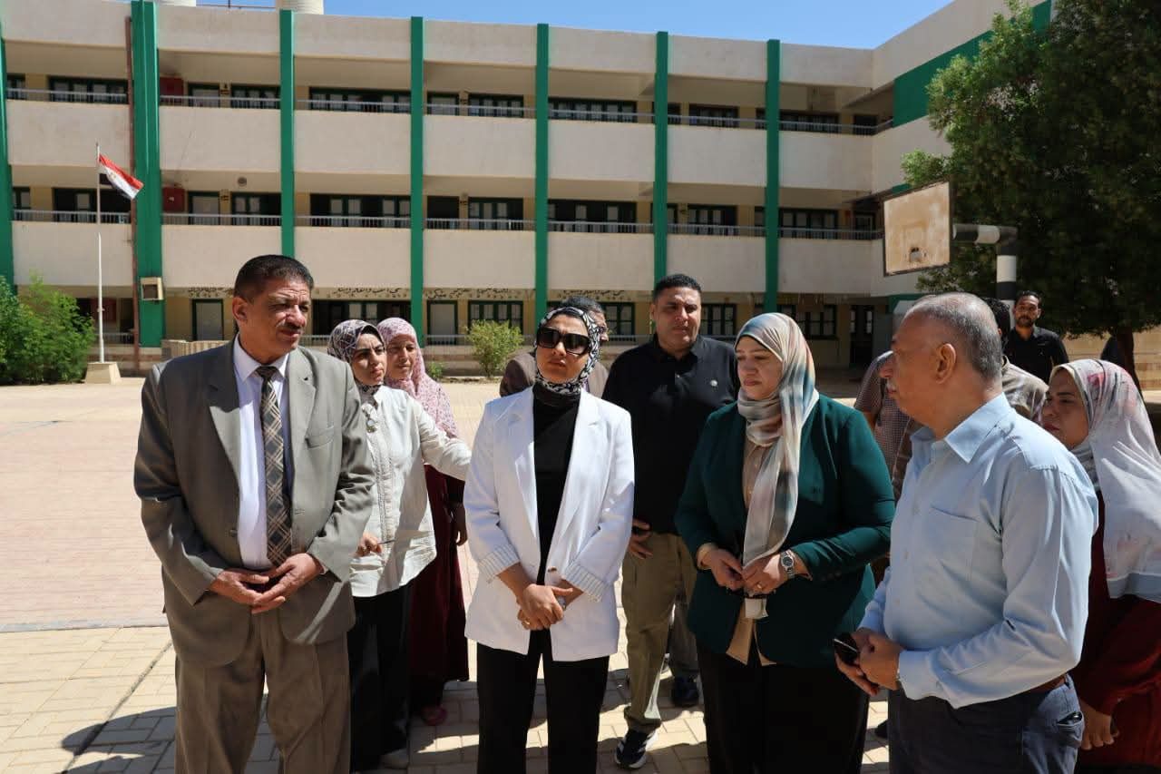 جولة تفقدية لمحافظ الوادي الجديد