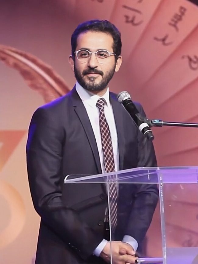 الفنان أحمد حلمي