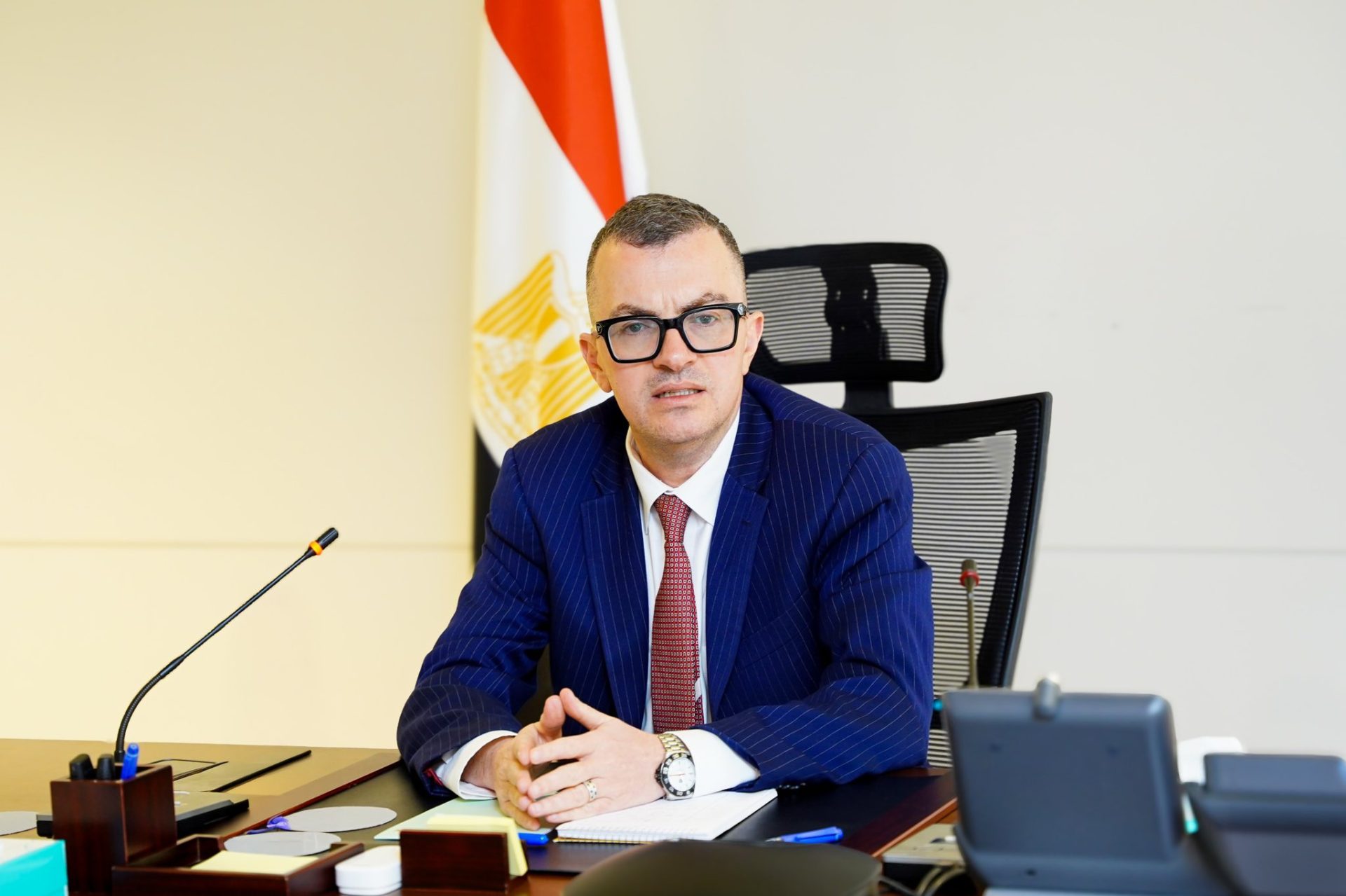 الدكتور أحمد رستم