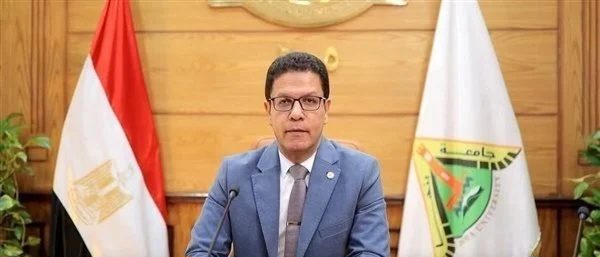 رئيس جامعة بنها