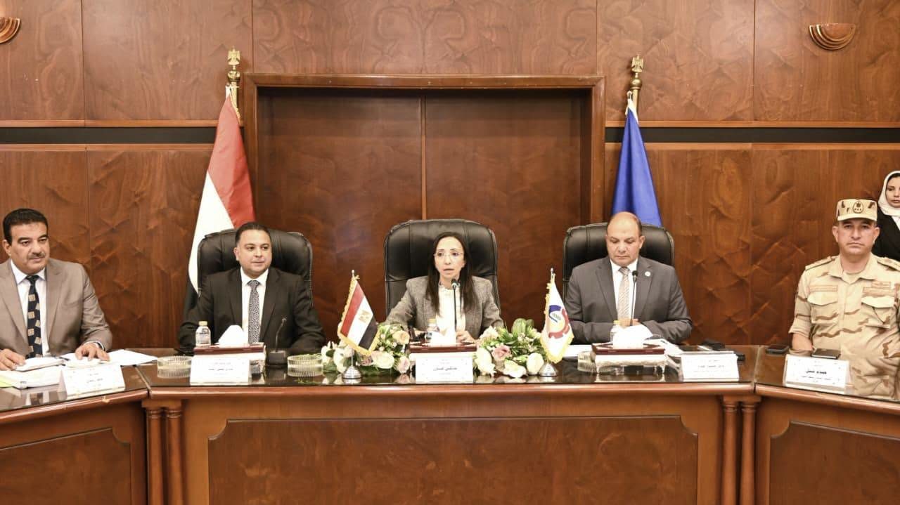 محافظ البحيرة