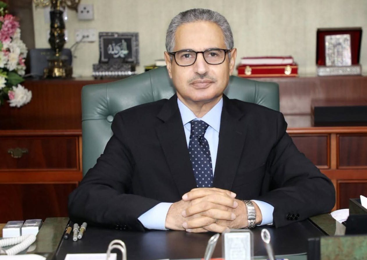 بشكل مؤقت...محافظ بني سويف يصدر قراراً بتعديل مواعيد عمال النظافة لمواجهة ذروة الموجة الحارة