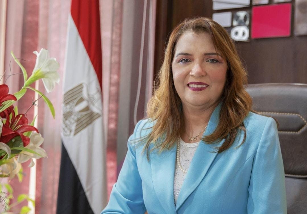 رئيس أكاديمية الفنون السابقة