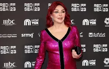 نبيلة عبيد