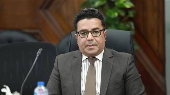 الدكتور باسل عادل