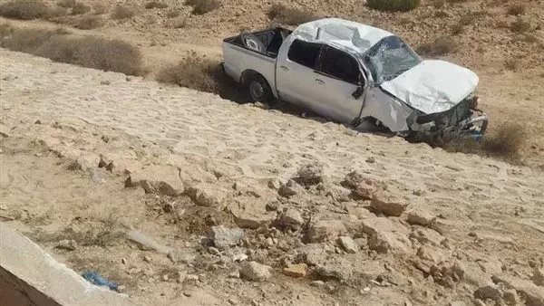 نجاة سكرتير عام محافظة مطروح من حادث سير بعد سقوط سيارته في وادٍ بعمق 5 أمتار