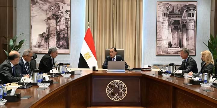 خلال الاجتماع