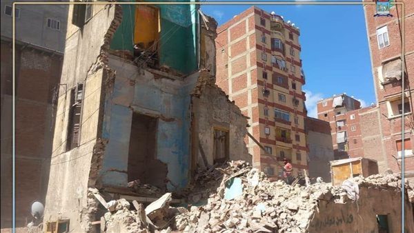 7 قرارات إزالة لمخالفات بناء بالساحل الشمالي الغربي ومدينة القاهرة الجديدة