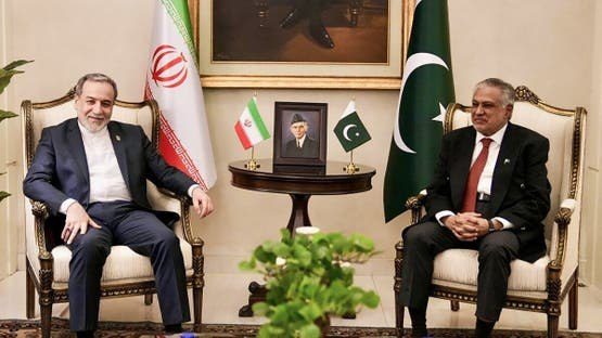 وزير الخارجية الإيراني ونظيره الباكستاني
