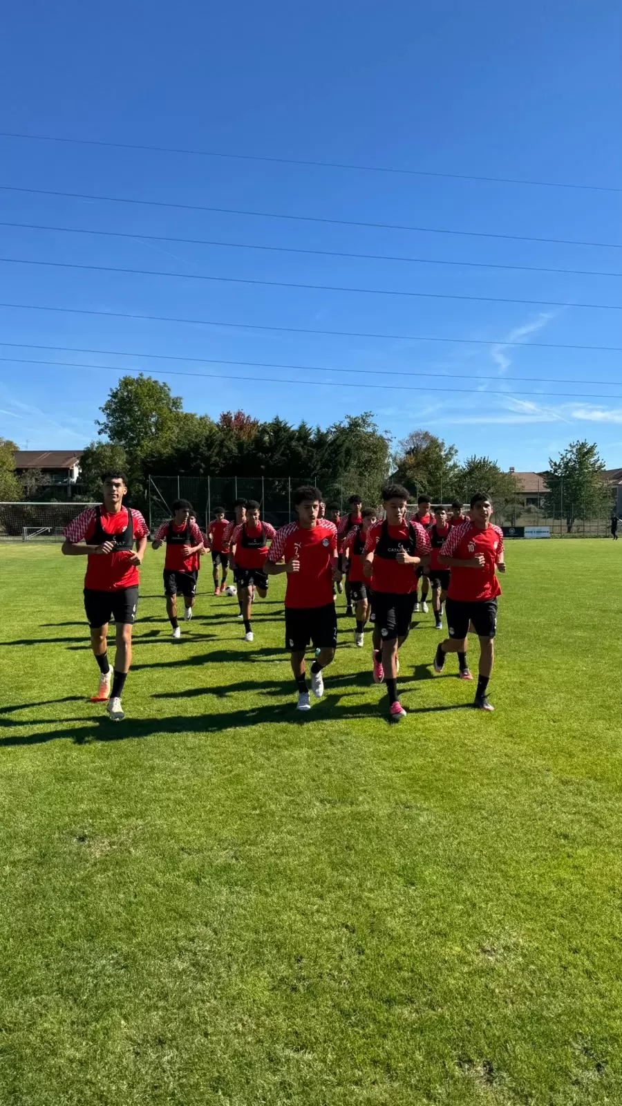 منتخب الناشئين يختتم تحضيراته لمواجهة إنجلترا في بطولة الصداقة الدولية