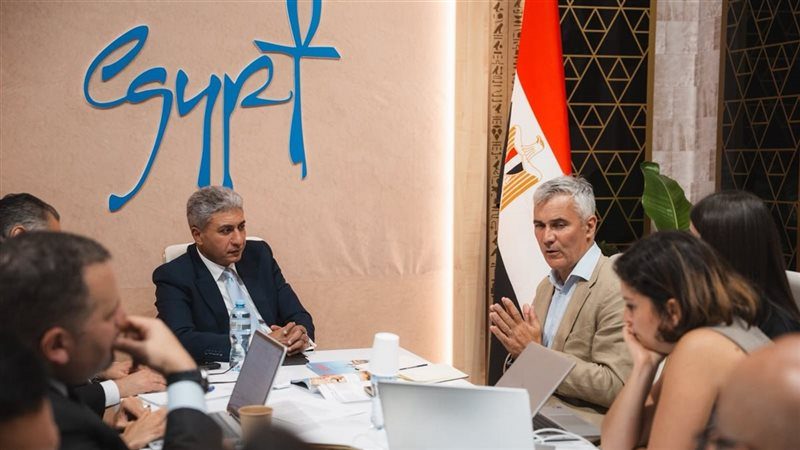 خلال اللقاء