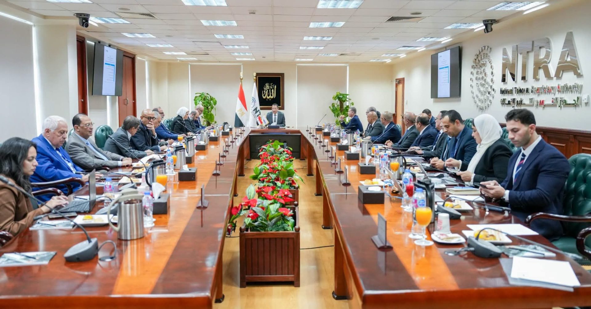 وزير الاتصالات: تعميق التصنيع المحلي ودعم الشراكة مع القطاع الخاص والذكاء الاصطناعي ركائز أساسية لجذب الاستثمارات وتعزيز الصادرات الرقمية
