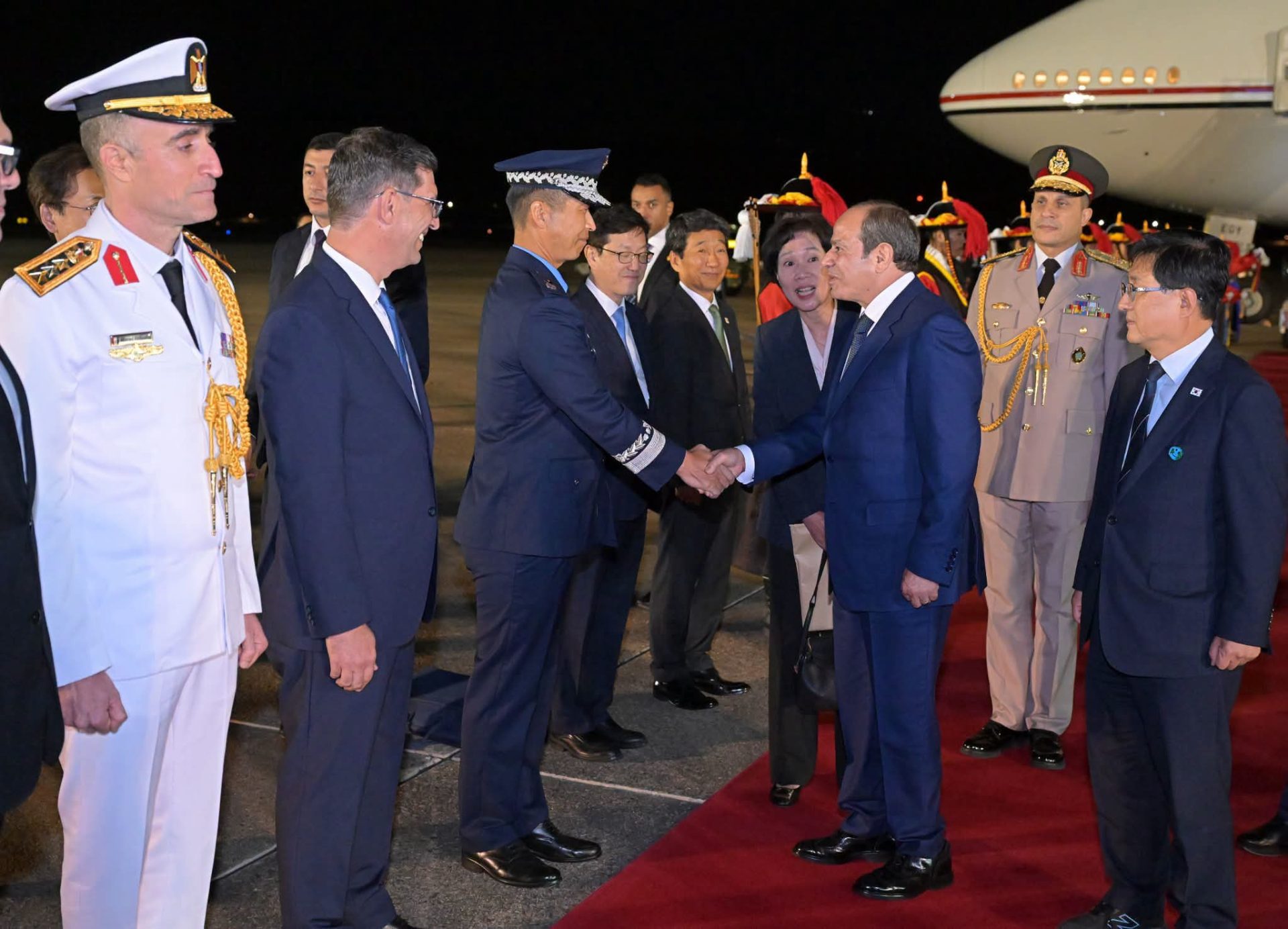 الرئيس السيسي.. نتطلع لتوسيع الاستثمارات الكورية الصناعية في مصر