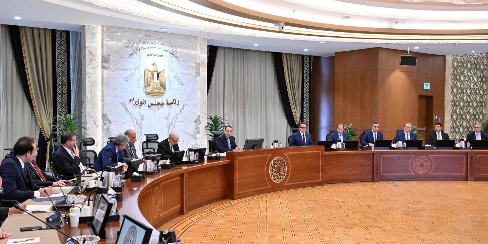 رئيس الوزراء يترأس اجتماع اللجنة المركزية لإدارة الأزمات