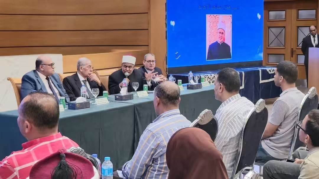 رئيس قطاع المعاهد الأزهرية يشهد حفل بنك فيصل الإسلامي لتكريم أوائل الثانوية الأزهرية والعامة