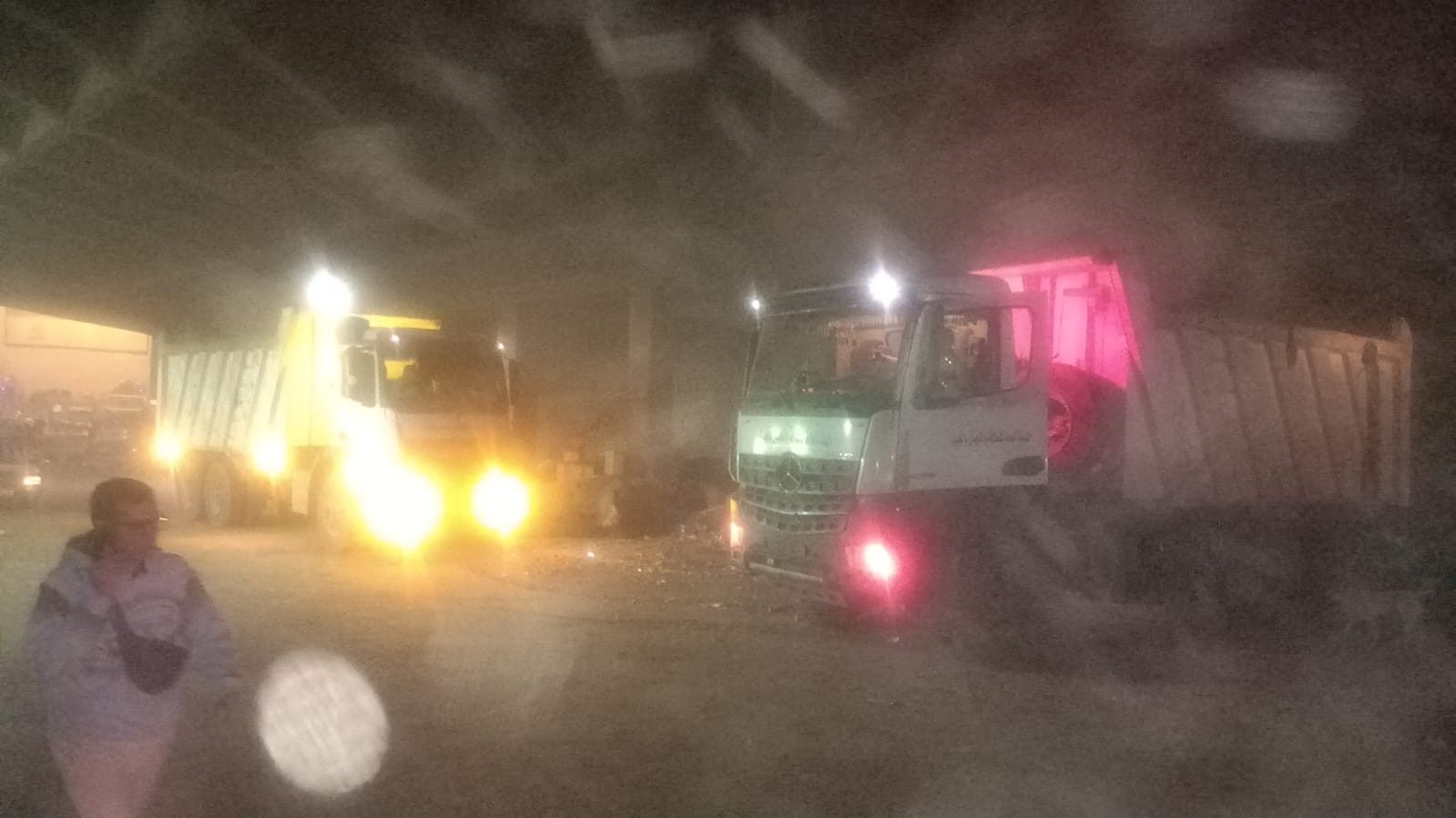 رفع 1400 طن مخلفات الرتش بنفق الفكهانية بحي العمرانية " صور"
