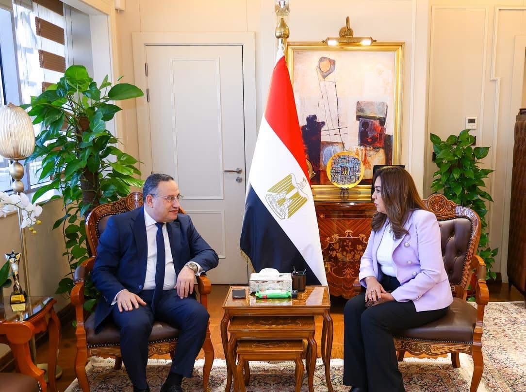 وزيرا التنمية المحلية والتعليم العالي يشهدان توقيع بروتوكولي تعاون بين محافظة الوادي الجديد وجامعتي أسيوط والوادي الجديد