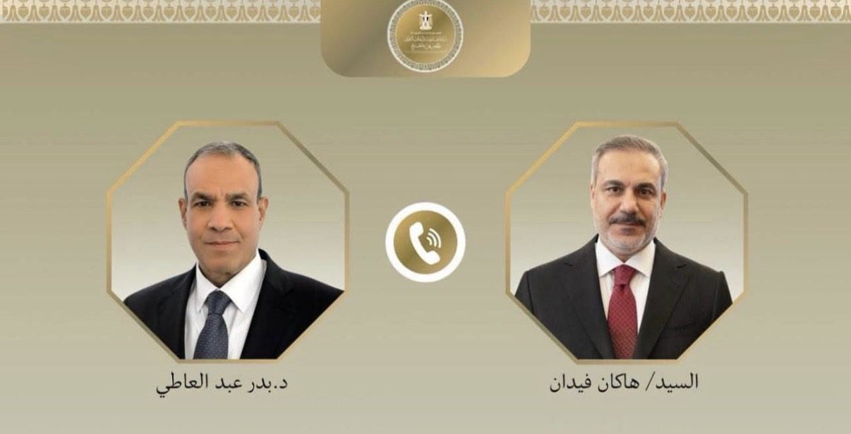 وزير الخارجية يدعو لخفض التصعيد الإقليمي خلال اتصال هاتفي مع نظيره التركي